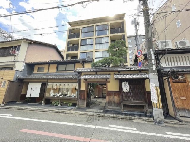 ヴィラスタジオーネ御所南の外観画像