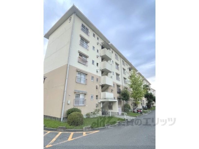 桜丘団地9号棟の外観画像