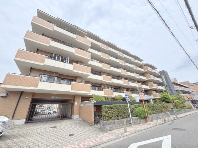 グランドムール伏見北の外観画像