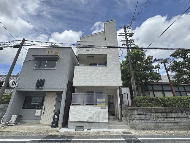 プラムコート椥辻の外観画像