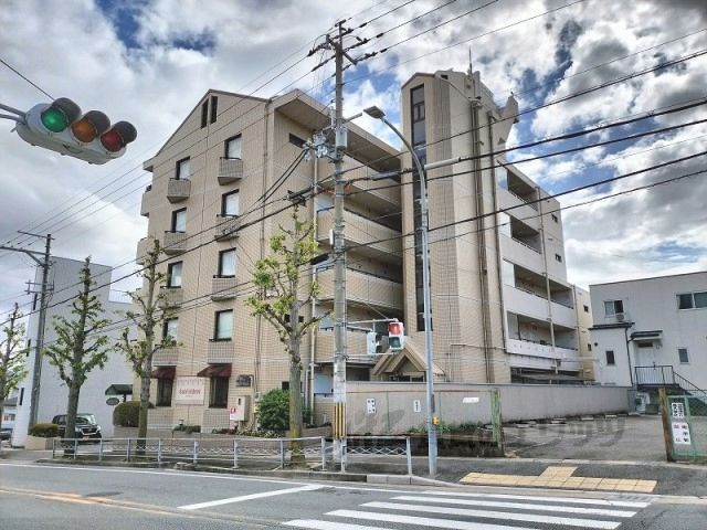 ハイツ三ノ宮の外観画像