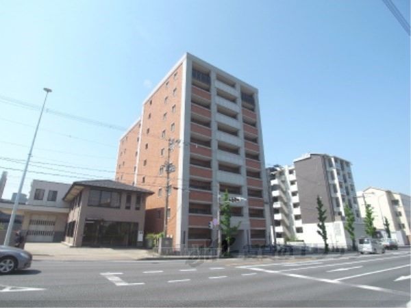 パインフィールド東野の外観画像