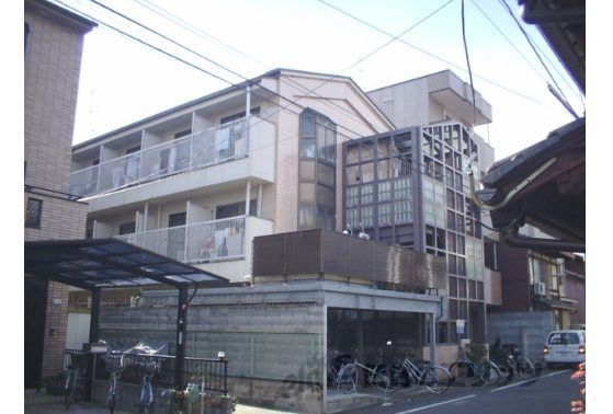 やまいくマンションの外観画像