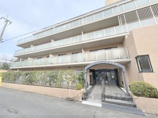グラン・ドムール新丸太町の外観画像