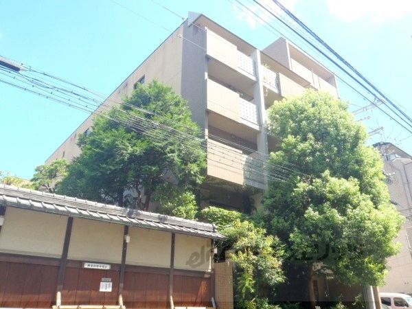 メゾン右近の外観画像