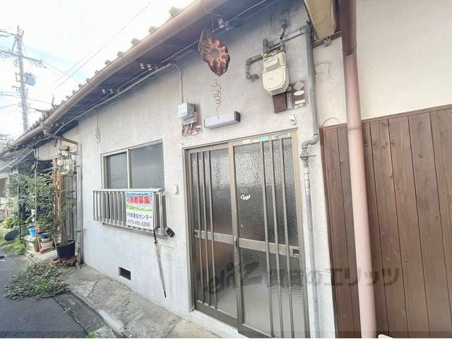吉田橘町34貸家の外観画像