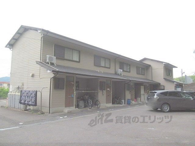 ハイツ岡入の外観画像