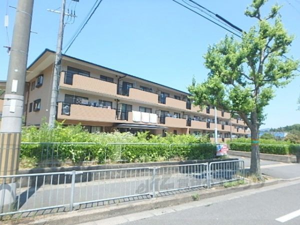 レオ・中臣の外観画像