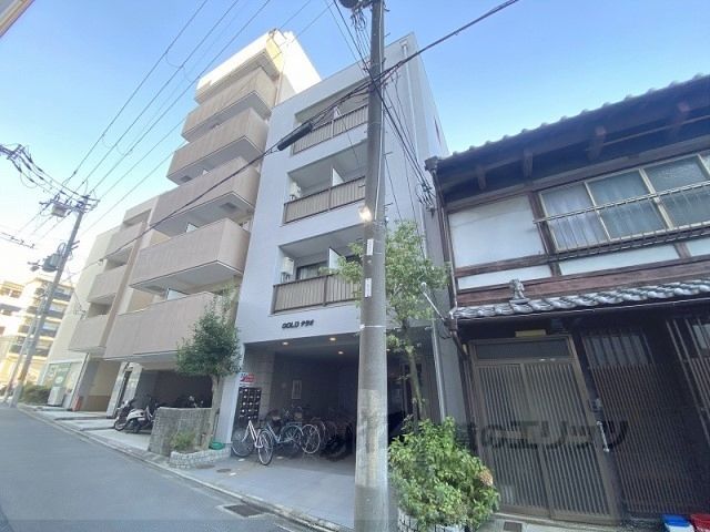 ゴールドテラオの外観画像