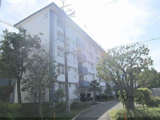 保津川団地20号棟の外観画像