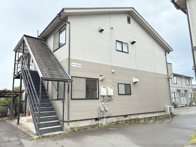 ファミール荒山Dの外観画像