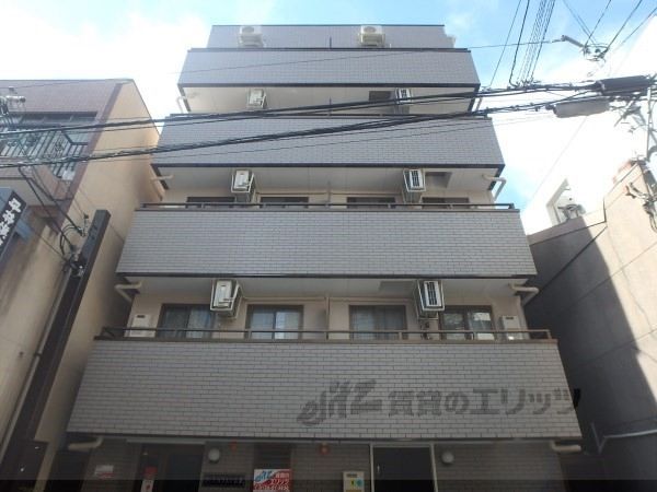ヴィラカラスマ五条(家具付)の外観画像