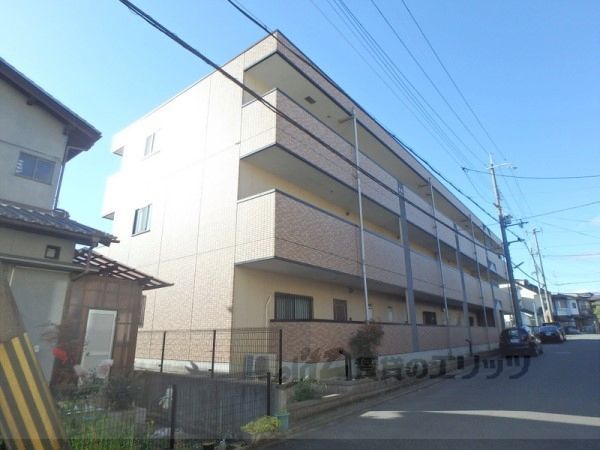 シャルマングレーヌの外観画像
