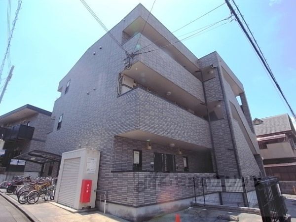 アンプルールフェールエアリーズⅡの外観画像