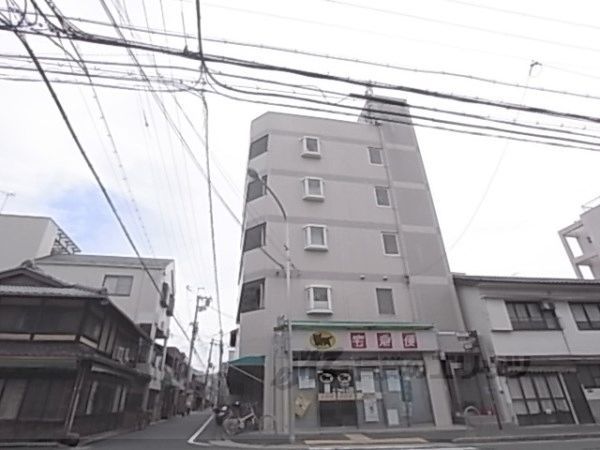 メゾンエスポートの外観画像