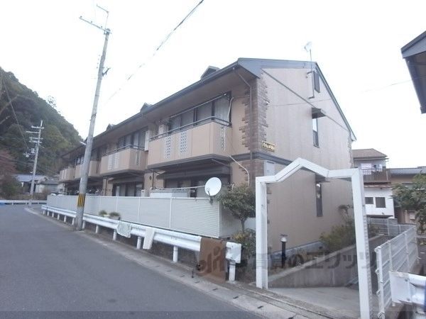 ハイカムール嵐山Aの外観画像