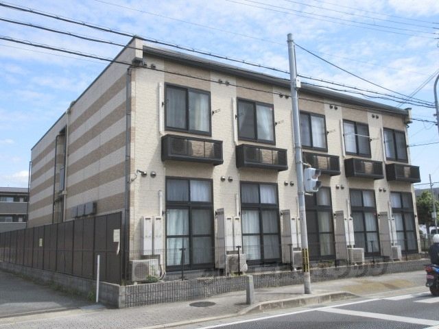 レオパレスアクシスの外観画像