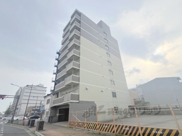 インテルビルの外観画像