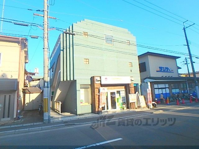 AZビルの外観画像