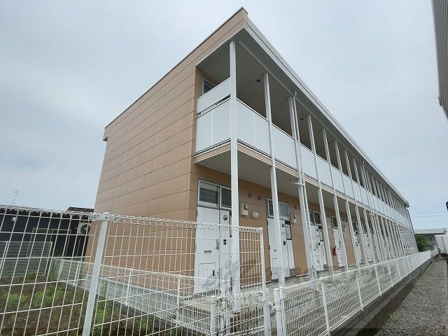 レオパレスグリンデルワルドの外観画像
