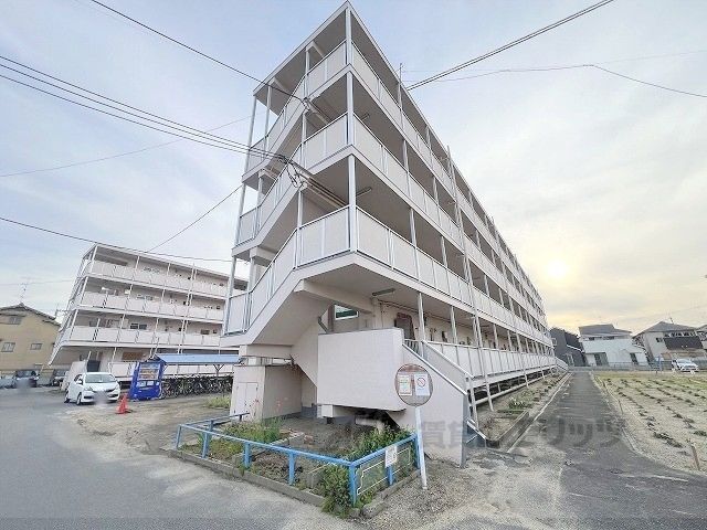 ビレッジハウス城陽3号棟の外観画像