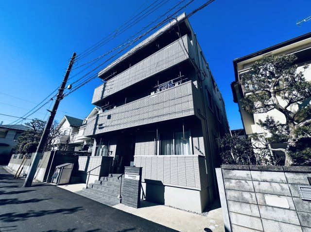 ハックベリーズ音大前の外観画像