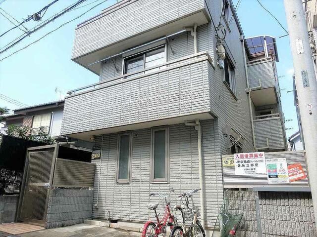 コムズ四季の外観画像