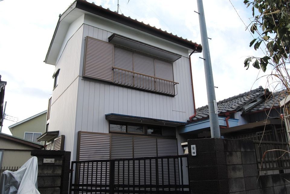 鴻巣市本町貸家の外観画像
