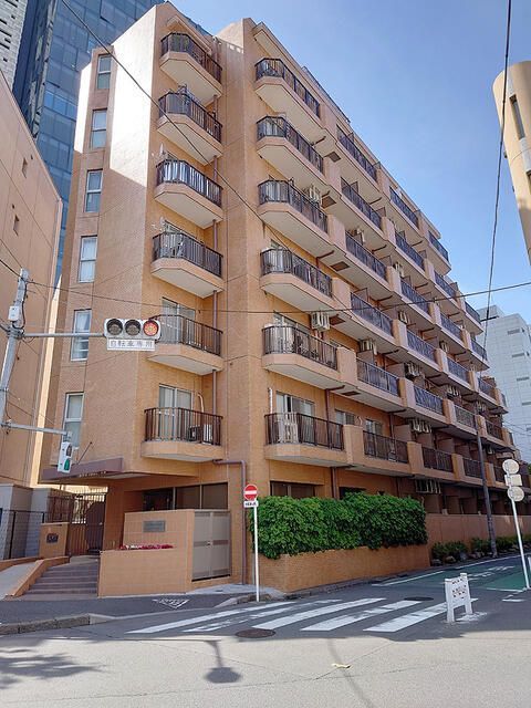 ライオンズガーデン新宿の外観画像