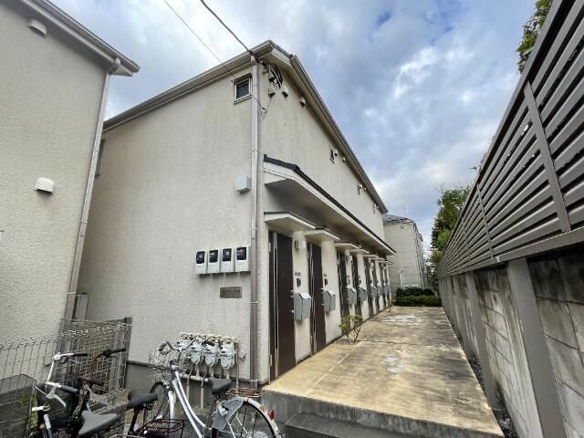 CRASSIAの外観画像