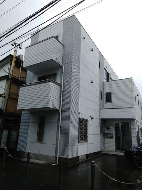 URBANS新宿の外観画像