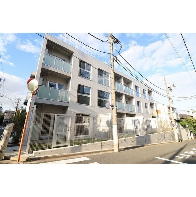 プレディアコート代々木上原の外観画像