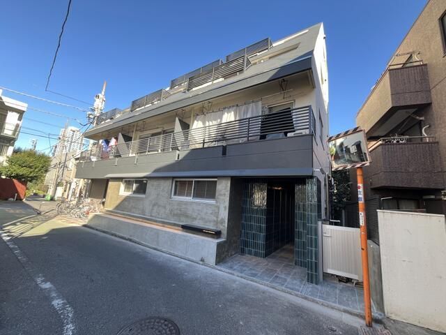 TRUST VALUE 西新宿の外観画像