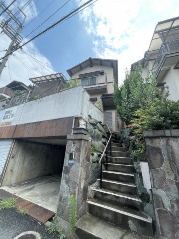 国松町戸建貸家の外観画像