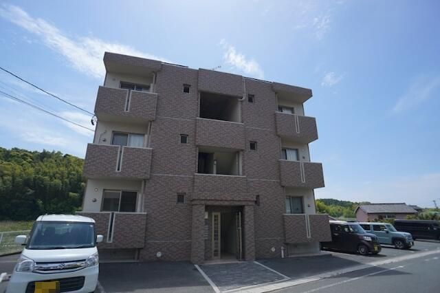 リバーハイツ山神の外観画像
