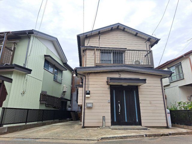 長井駐車場2台付き戸建ての外観画像