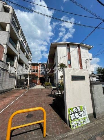 大西マンションの外観画像