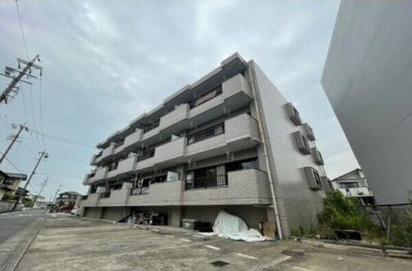 マンション忠徳の外観画像