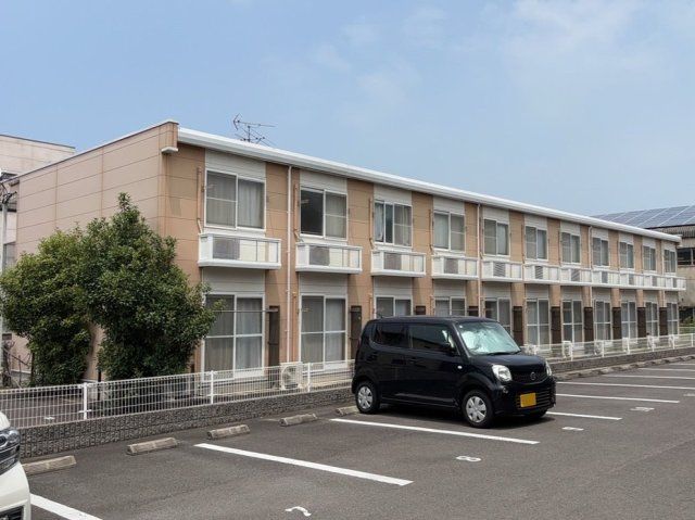レオパレスプランドール木太の外観画像