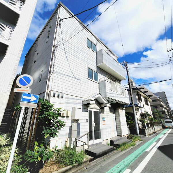 石山ビルの外観画像