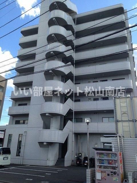 第八中村ビルの外観画像