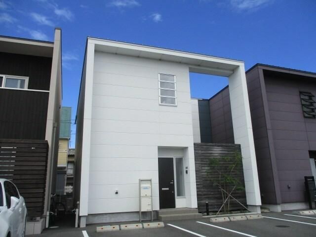 セレスティアの外観画像