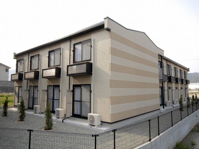 レオパレス伊部の外観画像