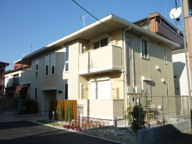 Bright Halu eastの外観画像