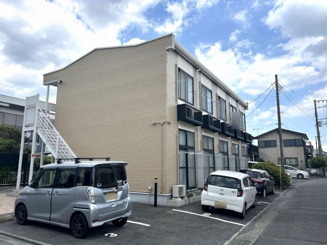 レオパレス仲ノ町の外観画像