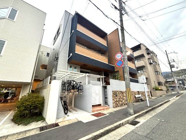 ヴァレイ岡本の外観画像
