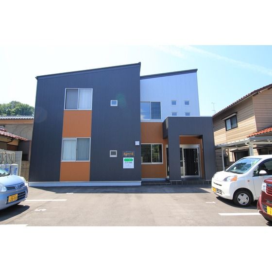 Toursの外観画像