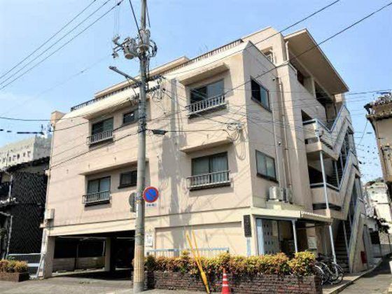石関マンションの外観画像