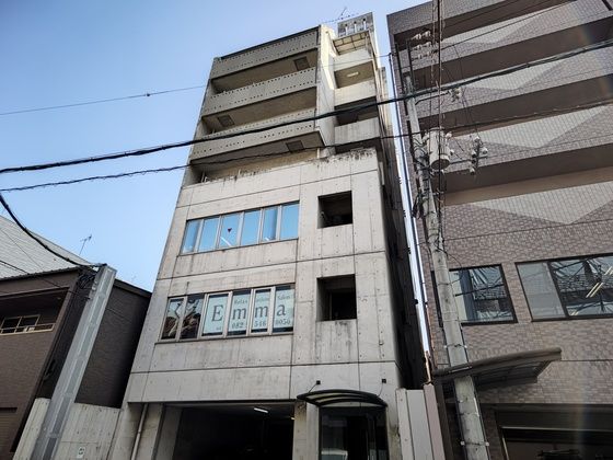 てづかビルの外観画像