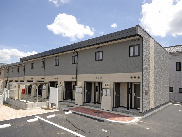 レオパレスRushの外観画像